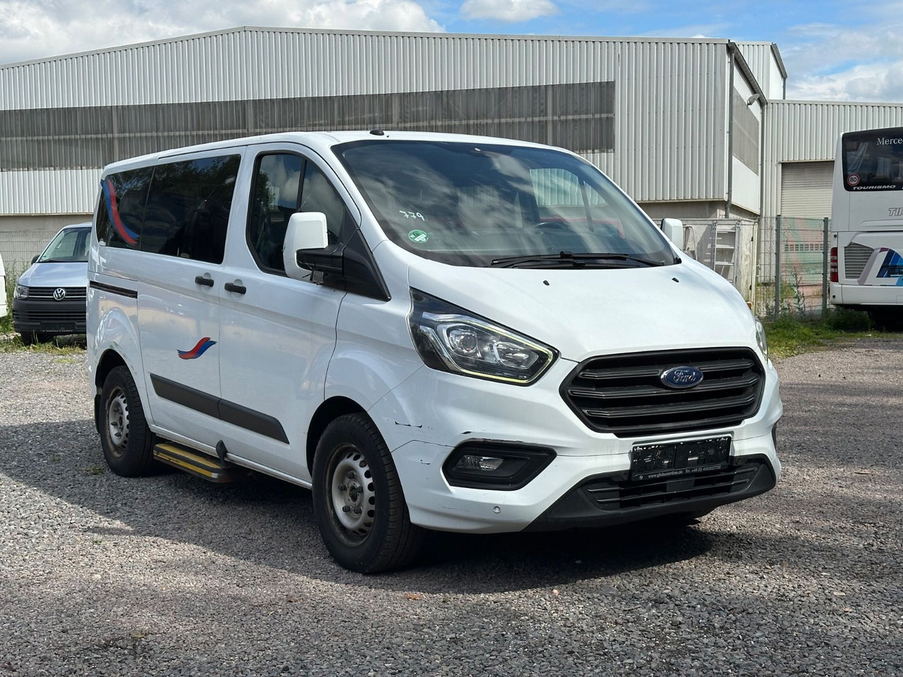 Ford Transit Custom (Klima*Euro 6) - Minibusz, Kisbusz: 1 kép. Ford Transit Custom (Klima*Euro 6) - Minibusz, Kisbusz: 1 kép.
