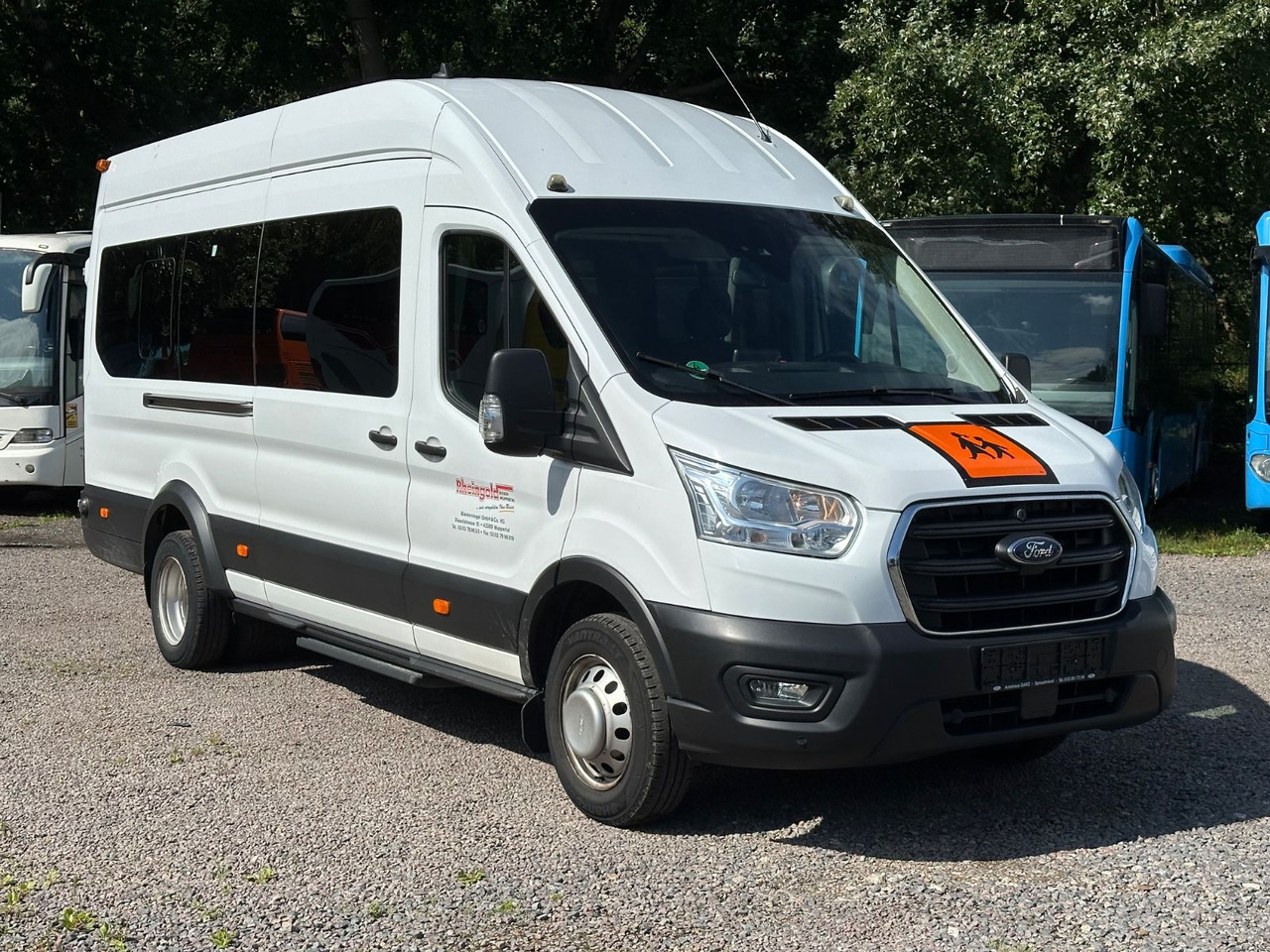 Ford Transit (Klima*PDC Vo+Hi*18 Sitze) - Minibusz, Kisbusz: 1 kép. Ford Transit (Klima*PDC Vo+Hi*18 Sitze) - Minibusz, Kisbusz: 1 kép.