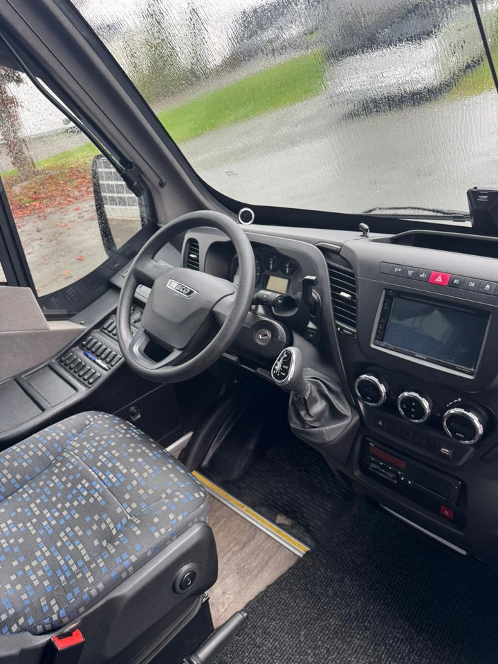 Iveco Atomic AN21 (wenig Km*7.2t) Rosero/ Rapido - Minibusz, Kisbusz: 3 kép. Iveco Atomic AN21 (wenig Km*7.2t) Rosero/ Rapido - Minibusz, Kisbusz: 3 kép.