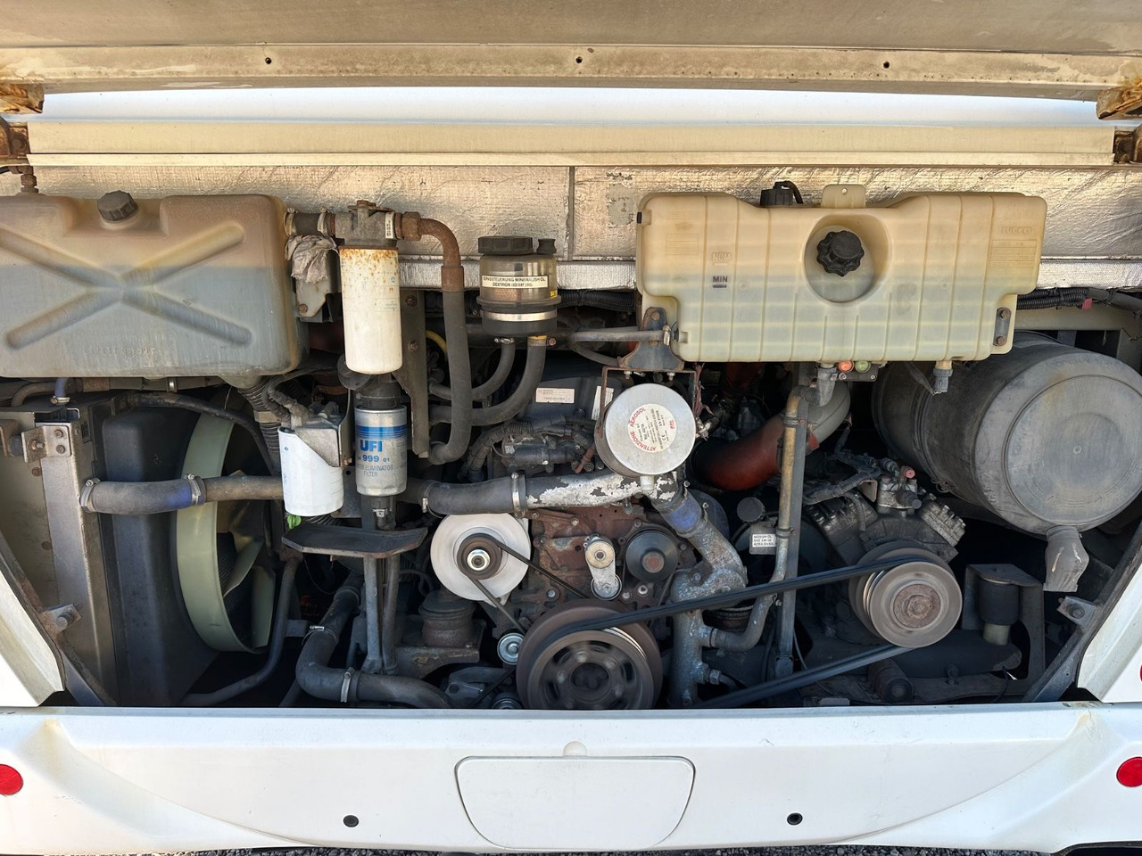 Iveco Irisbus Crossway LE SFR 162 *AC*100 km/h*Schalt - Városi busz: 3 kép. Iveco Irisbus Crossway LE SFR 162 *AC*100 km/h*Schalt - Városi busz: 3 kép.