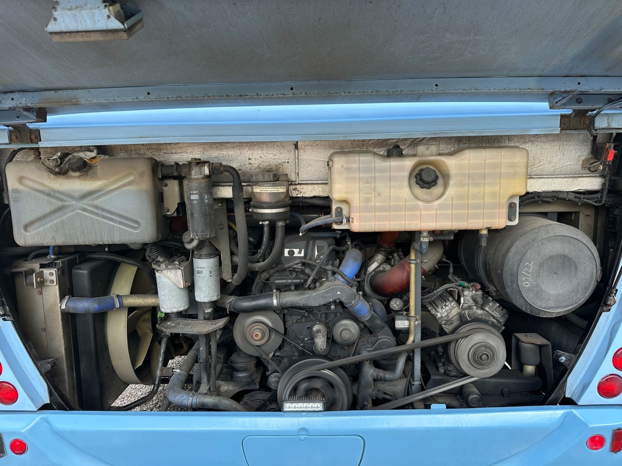 Iveco Irisbus Crossway LE SFR 162 *AC*100 km/h*Schalt - Városi busz: 3 kép. Iveco Irisbus Crossway LE SFR 162 *AC*100 km/h*Schalt - Városi busz: 3 kép.