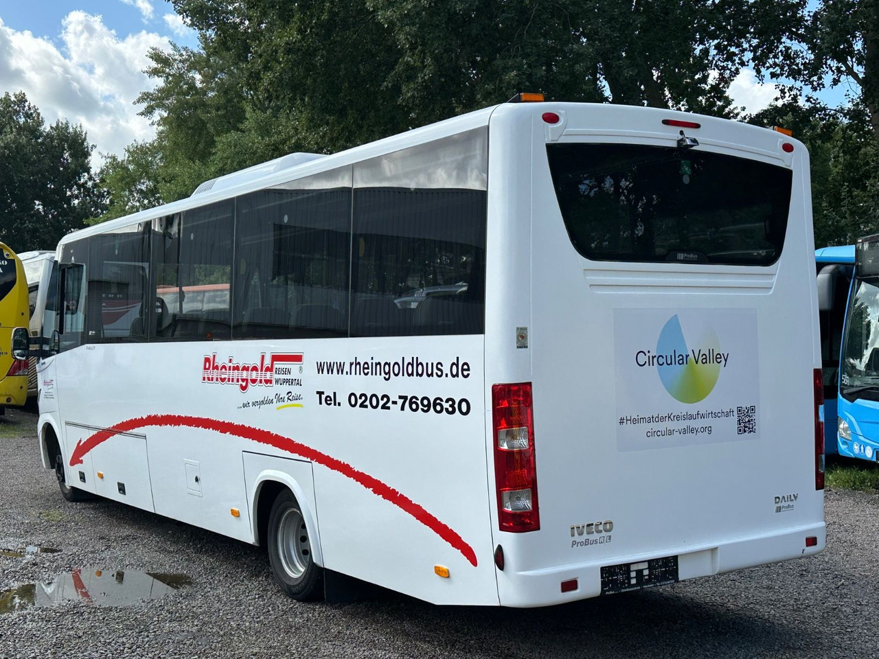 Iveco Rapido 70C18 (wenig Km*7.2t*33 Sitze) Rosero - Minibusz, Kisbusz: 2 kép. Iveco Rapido 70C18 (wenig Km*7.2t*33 Sitze) Rosero - Minibusz, Kisbusz: 2 kép.