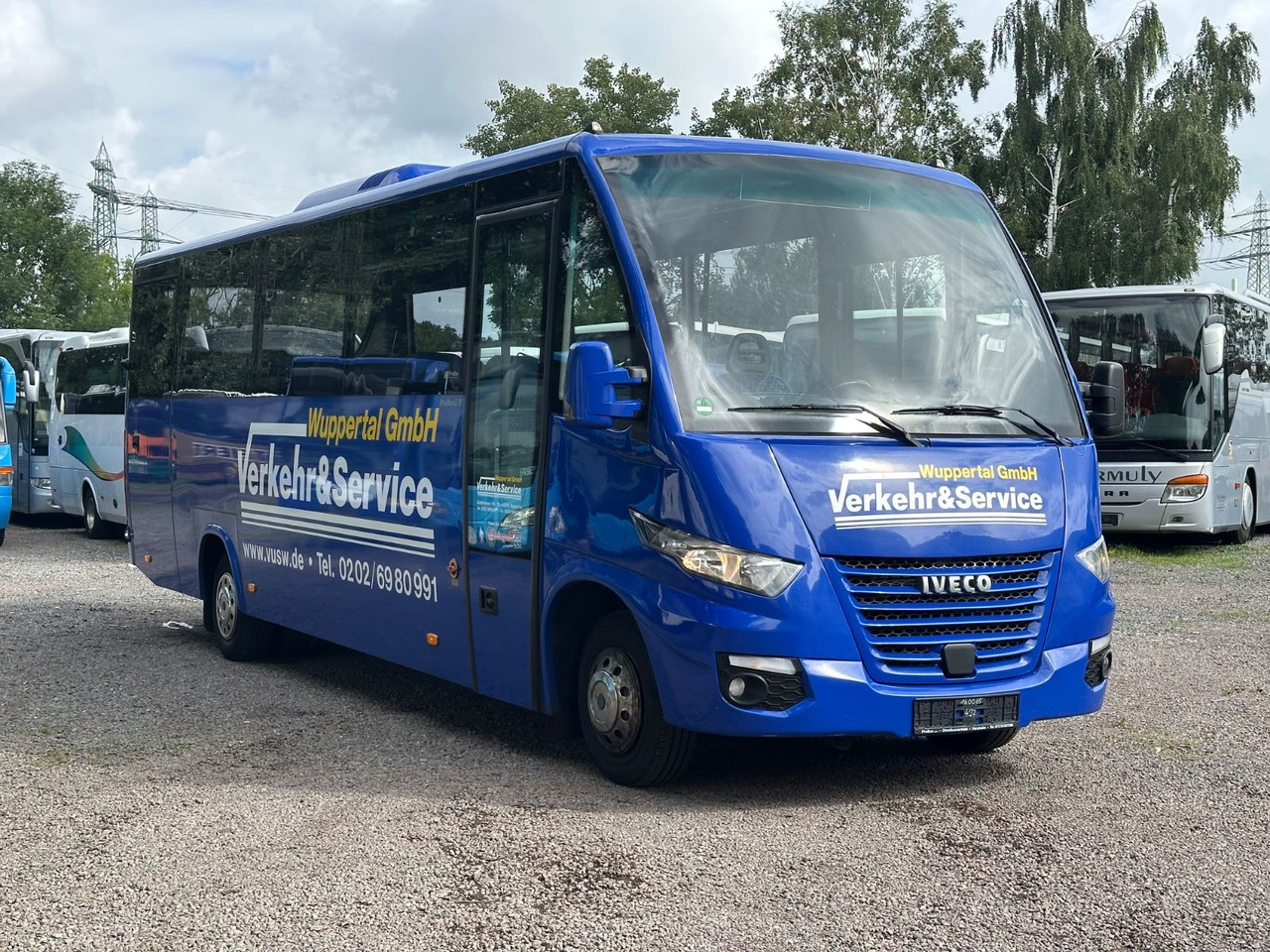 Iveco Rapido 70C18 (wenig Km*7.2t*33 Sitze) Rosero - Minibusz, Kisbusz: 2 kép. Iveco Rapido 70C18 (wenig Km*7.2t*33 Sitze) Rosero - Minibusz, Kisbusz: 2 kép.