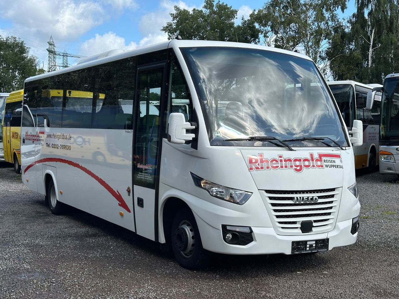 Iveco Rapido 70C18 (wenig Km*7.2t*33 Sitze) Rosero - Minibusz, Kisbusz: 1 kép. Iveco Rapido 70C18 (wenig Km*7.2t*33 Sitze) Rosero - Minibusz, Kisbusz: 1 kép.