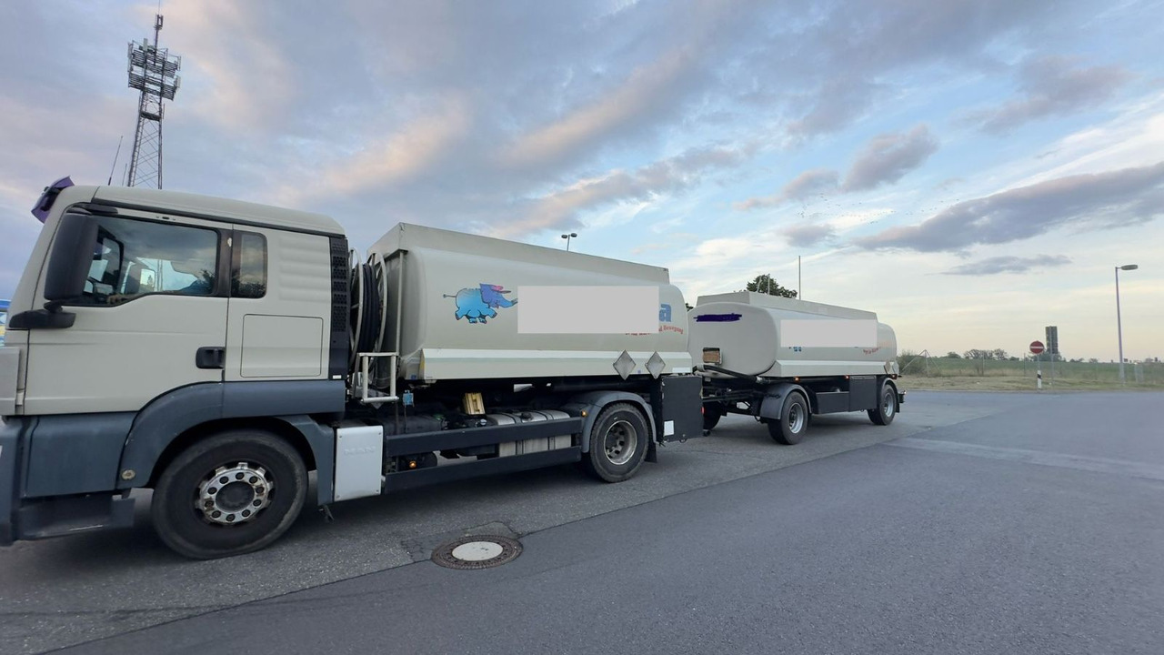 MAN TGS 18.440 4X2 BL A3 (Oben+Untenbefüllung) - Tartályos teherautó: 4 kép. MAN TGS 18.440 4X2 BL A3 (Oben+Untenbefüllung) - Tartályos teherautó: 4 kép.