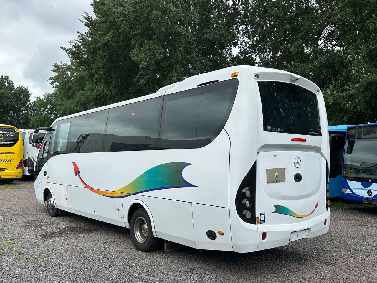 Mercedes-Benz Atego Unvi (DE*Klima*35 Sitze) O350 K/ Tourino - Minibusz, Kisbusz: 3 kép. Mercedes-Benz Atego Unvi (DE*Klima*35 Sitze) O350 K/ Tourino - Minibusz, Kisbusz: 3 kép.