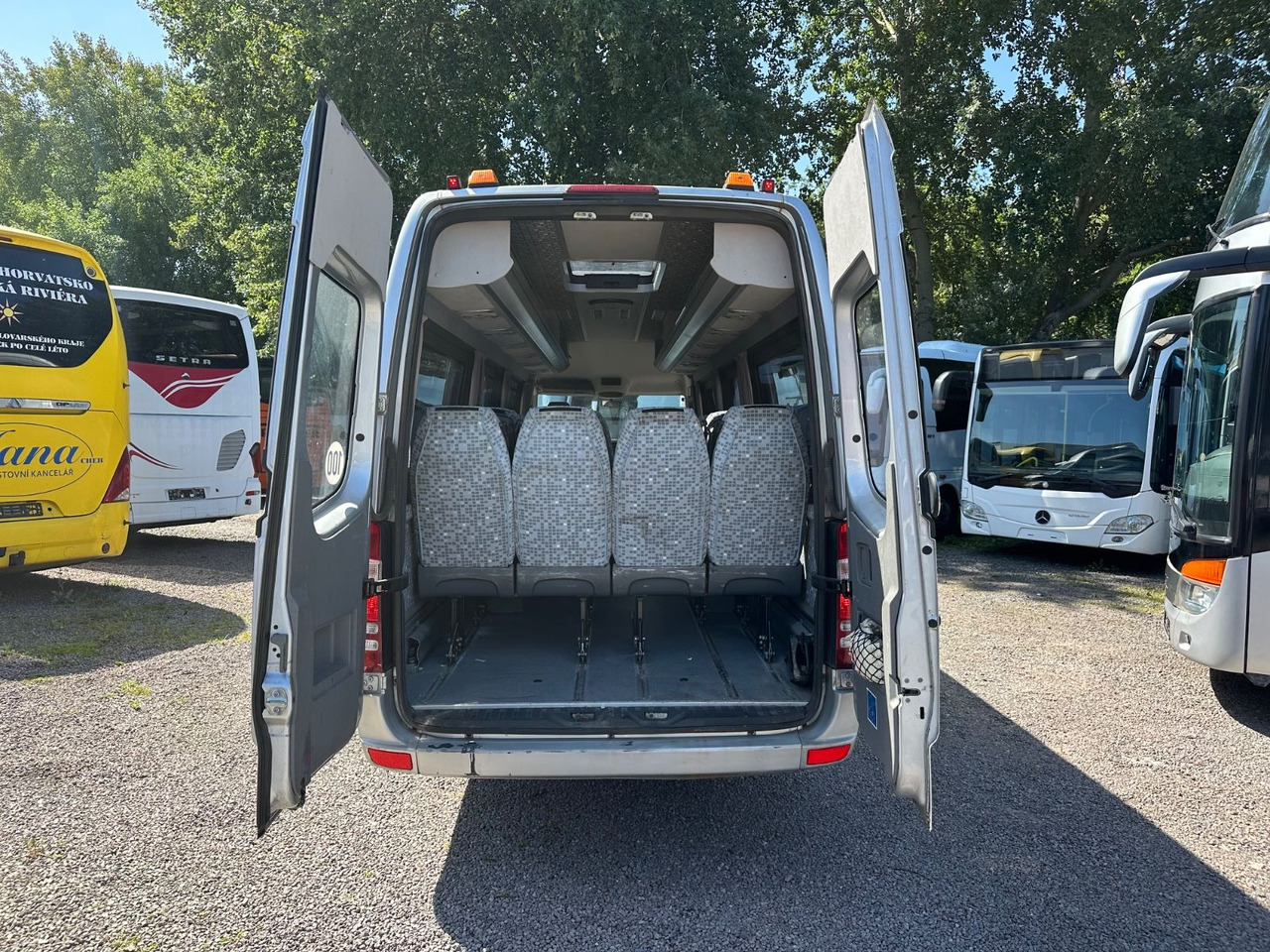Mercedes-Benz Easy Sprinter 516 CDi Multiline L (DE*AC*Euro 5) - Minibusz, Kisbusz: 3 kép. Mercedes-Benz Easy Sprinter 516 CDi Multiline L (DE*AC*Euro 5) - Minibusz, Kisbusz: 3 kép.