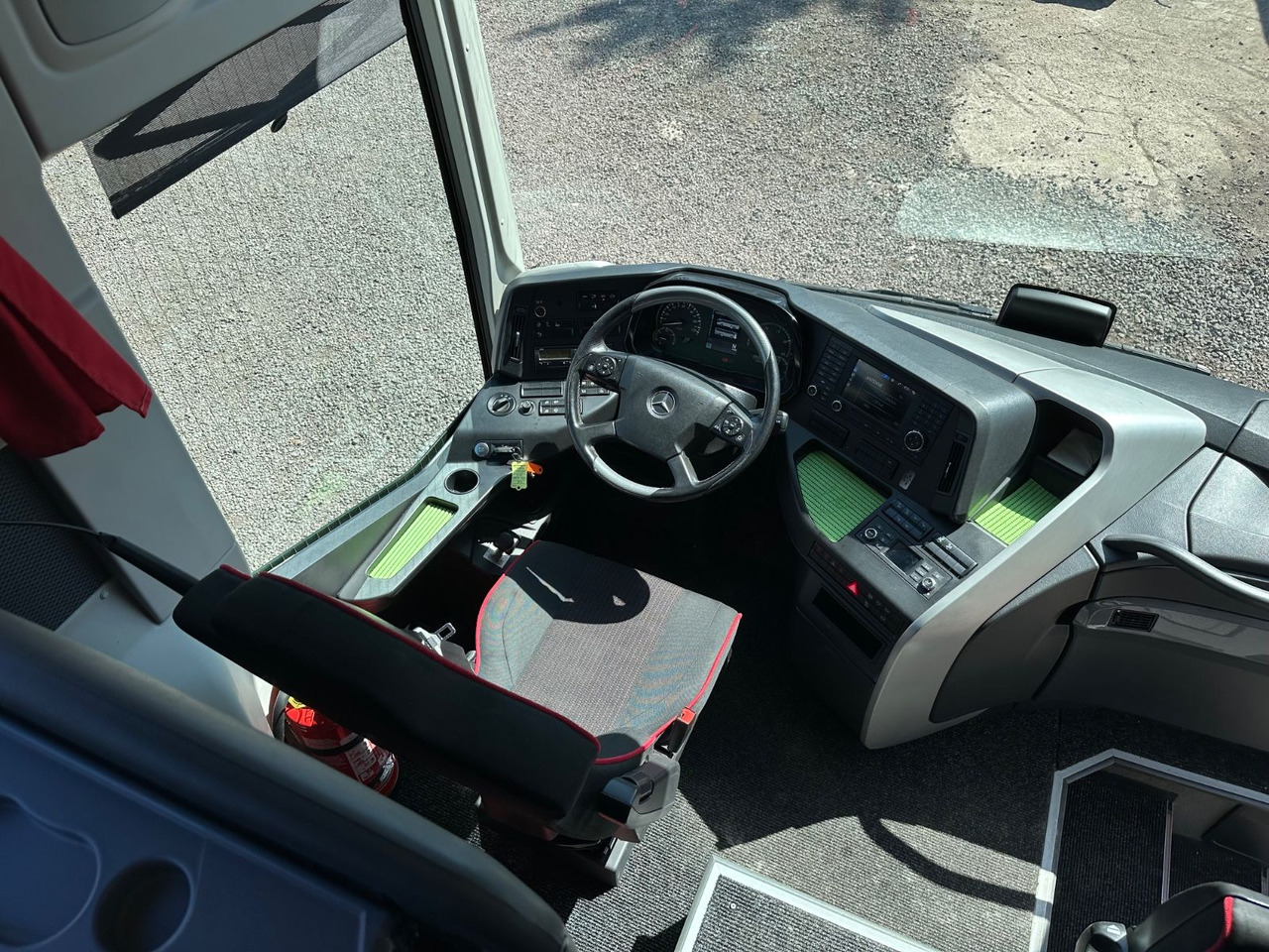 Mercedes-Benz O350 Tourismo 16 RHD-M (55 Sitze*wenig Km*TOP) - Távolsági busz: 4 kép. Mercedes-Benz O350 Tourismo 16 RHD-M (55 Sitze*wenig Km*TOP) - Távolsági busz: 4 kép.
