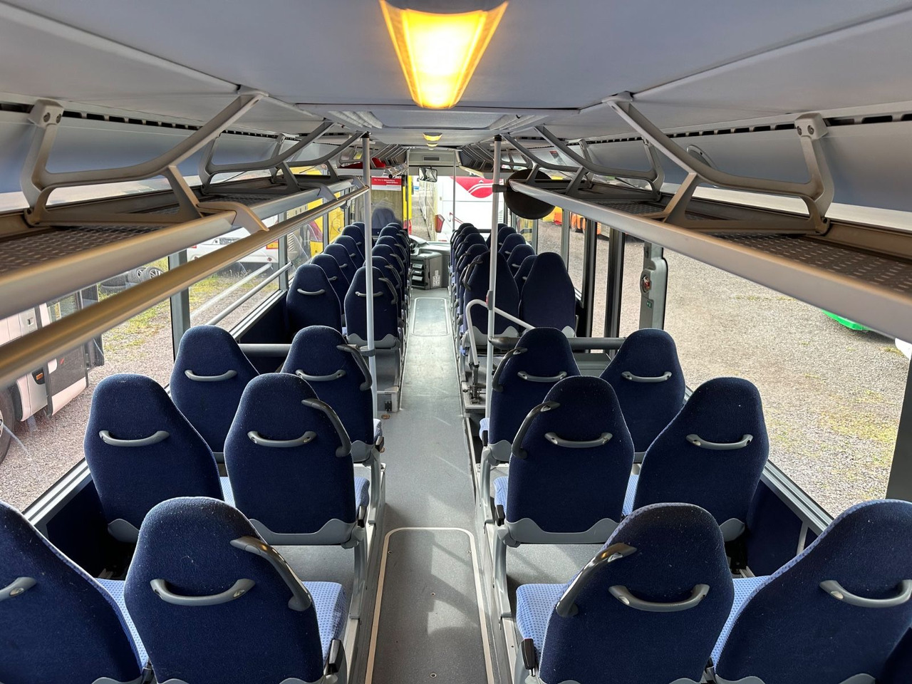 Helyközi busz Mercedes-Benz O550 Integro (56 Sitze*Klima*Schalt): 19 kép.