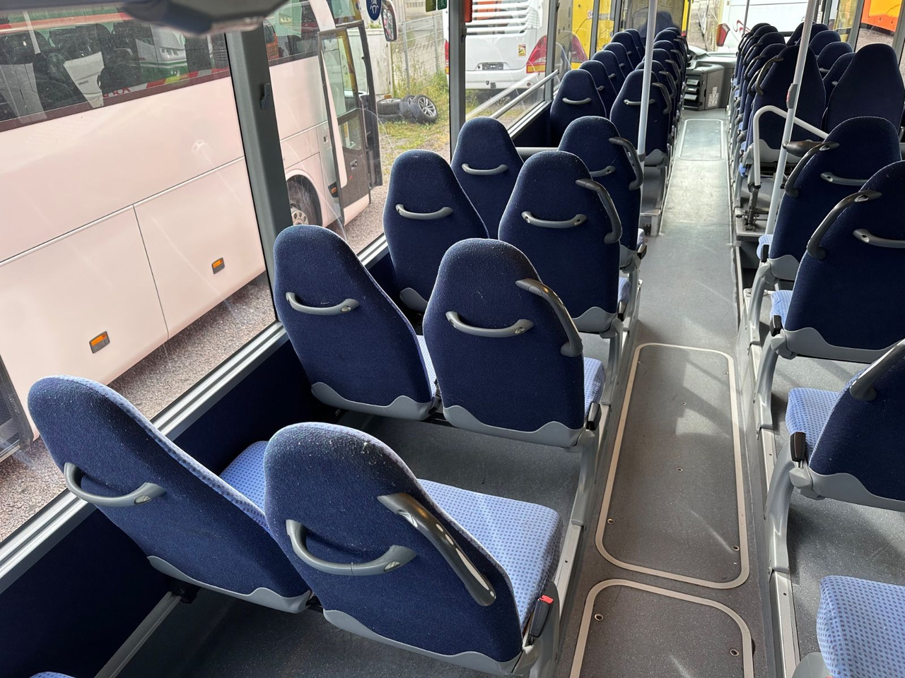 Helyközi busz Mercedes-Benz O550 Integro (56 Sitze*Klima*Schalt): 21 kép.