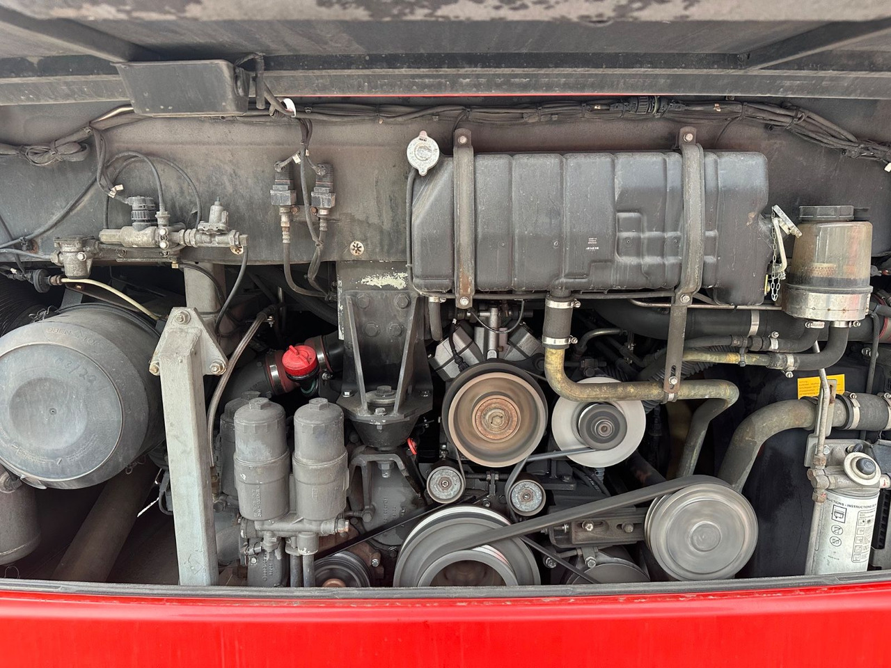 Mercedes-Benz O550 Integro (58 Sitze*Klima) - Helyközi busz: 4 kép. Mercedes-Benz O550 Integro (58 Sitze*Klima) - Helyközi busz: 4 kép.