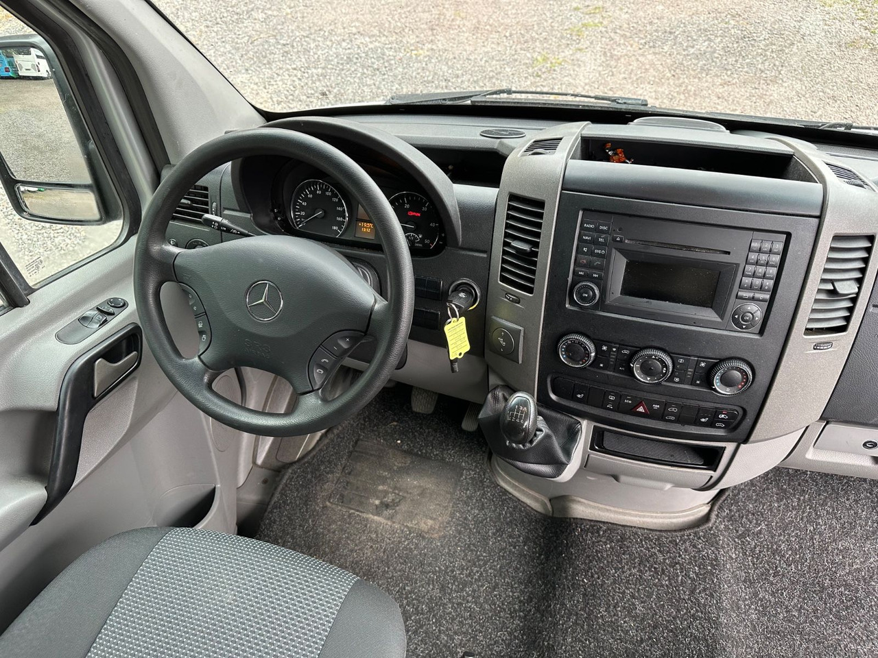 Mercedes-Benz Sprinter 316 CDi (DE*Klima*3,5t) - Minibusz, Kisbusz: 5 kép. Mercedes-Benz Sprinter 316 CDi (DE*Klima*3,5t) - Minibusz, Kisbusz: 5 kép.
