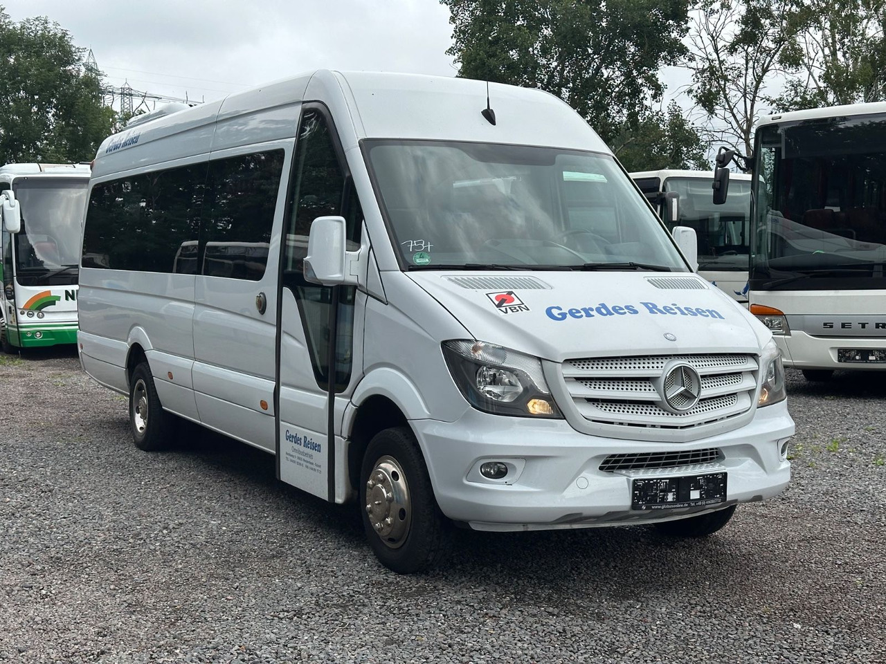 Mercedes-Benz Sprinter 516 CDi (24 Sitze*DE*AC*Reise) - Minibusz, Kisbusz: 1 kép. Mercedes-Benz Sprinter 516 CDi (24 Sitze*DE*AC*Reise) - Minibusz, Kisbusz: 1 kép.