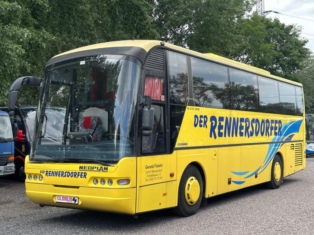 Neoplan Euroliner 3313 SHD - Távolsági busz: 1 kép. Neoplan Euroliner 3313 SHD - Távolsági busz: 1 kép.