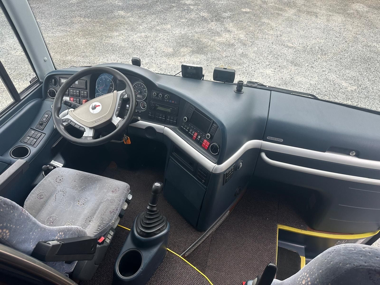 Neoplan Tourliner L P22 (59 Sitze*Schalt*TOP*DE) - Távolsági busz: 4 kép. Neoplan Tourliner L P22 (59 Sitze*Schalt*TOP*DE) - Távolsági busz: 4 kép.