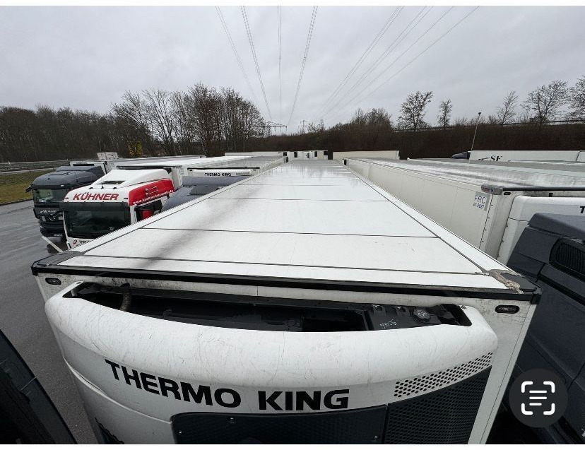 Schmitz Cargobull ThermoKing SKO 24/L FP-45 SLXi 300 Cool - Félpótkocsi hűtős: 4 kép. Schmitz Cargobull ThermoKing SKO 24/L FP-45 SLXi 300 Cool - Félpótkocsi hűtős: 4 kép.