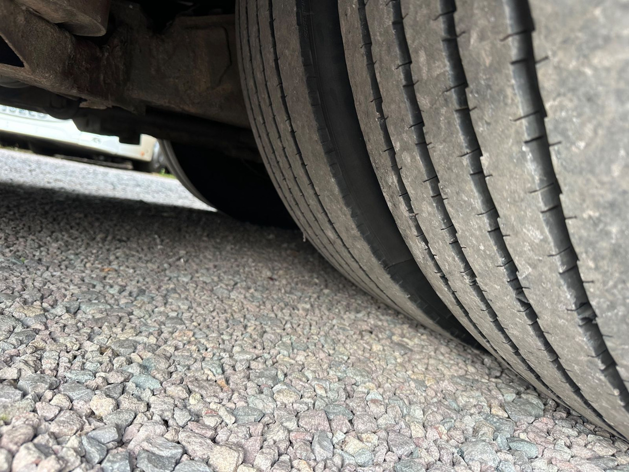 Setra S 315 UL (56 Sitze*Klima*Schalt*TOP) - Helyközi busz: 3 kép. Setra S 315 UL (56 Sitze*Klima*Schalt*TOP) - Helyközi busz: 3 kép.