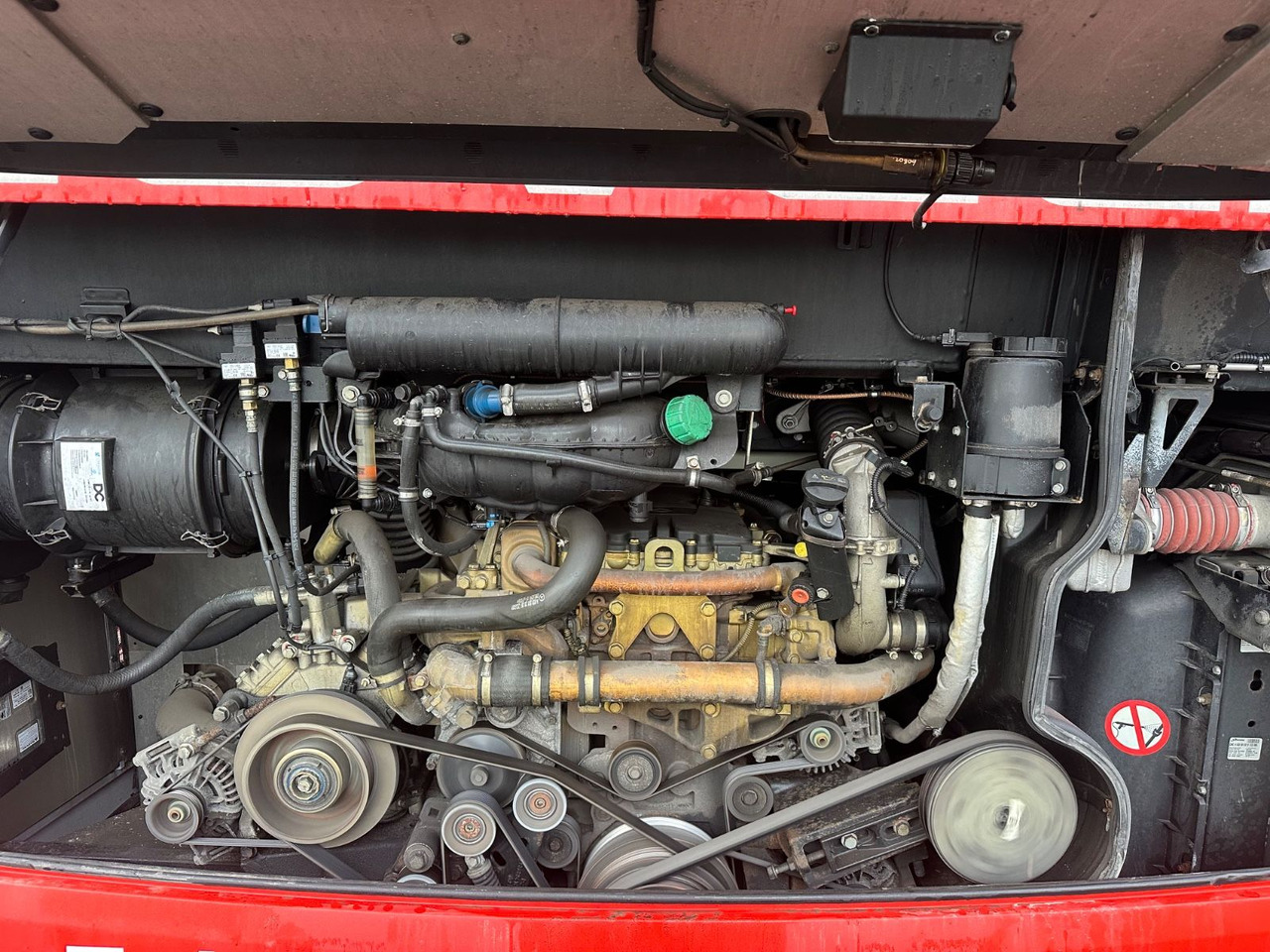 Setra S 415 LE Business ( wenig Km*TOP) - Városi busz: 3 kép. Setra S 415 LE Business ( wenig Km*TOP) - Városi busz: 3 kép.