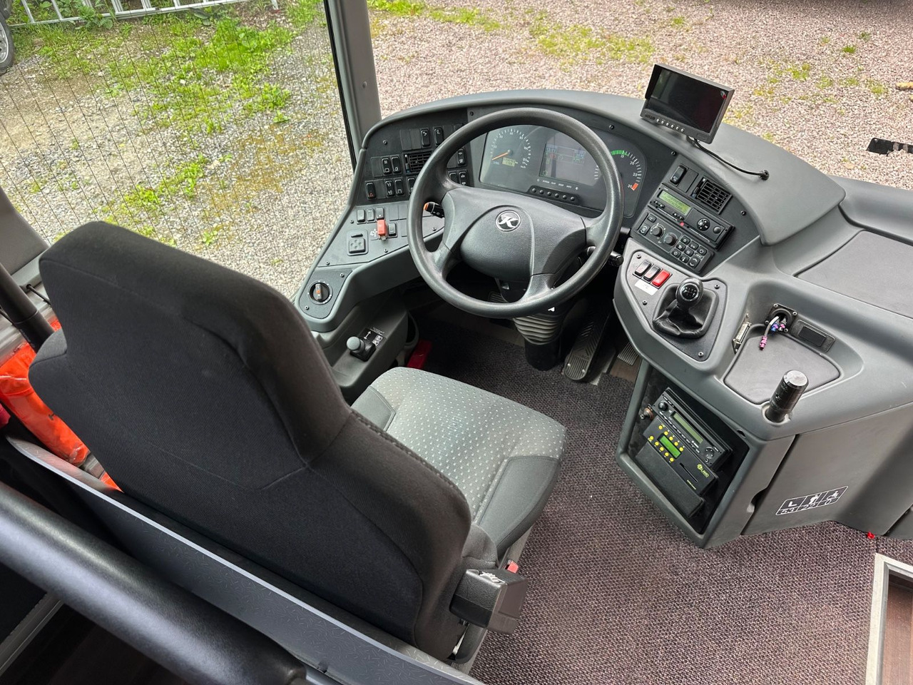 Setra S 415 UL Business (54 SchlafSitze*Klima)UL-GT - Helyközi busz: 5 kép. Setra S 415 UL Business (54 SchlafSitze*Klima)UL-GT - Helyközi busz: 5 kép.