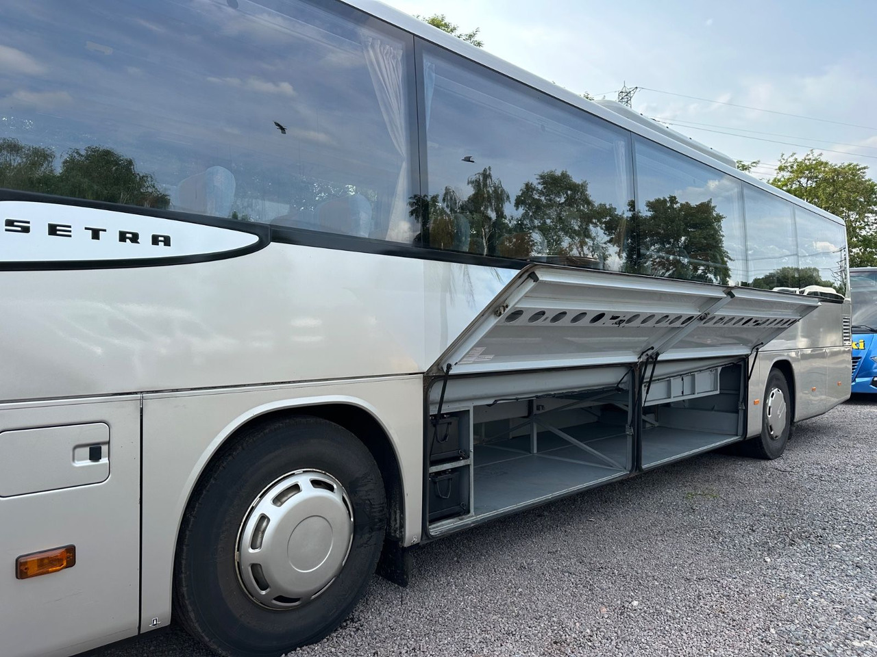 Setra S 415 UL GT (Motor neu*TOP) - Helyközi busz: 5 kép. Setra S 415 UL GT (Motor neu*TOP) - Helyközi busz: 5 kép.