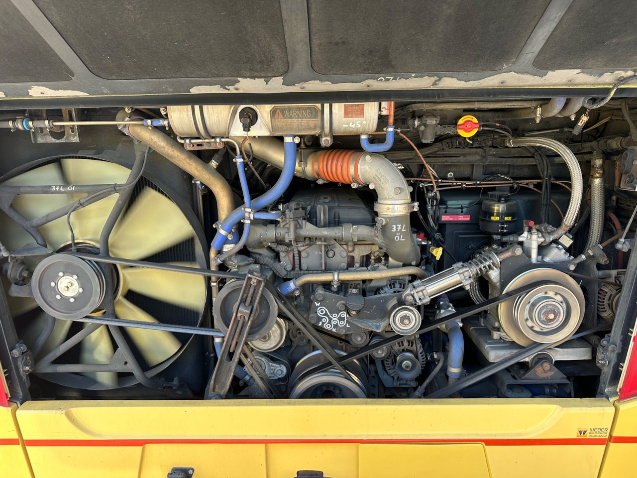 Vanhool TX16 Alicron (TOP*Euro 6) 515 /O350 - Távolsági busz: 5 kép. Vanhool TX16 Alicron (TOP*Euro 6) 515 /O350 - Távolsági busz: 5 kép.