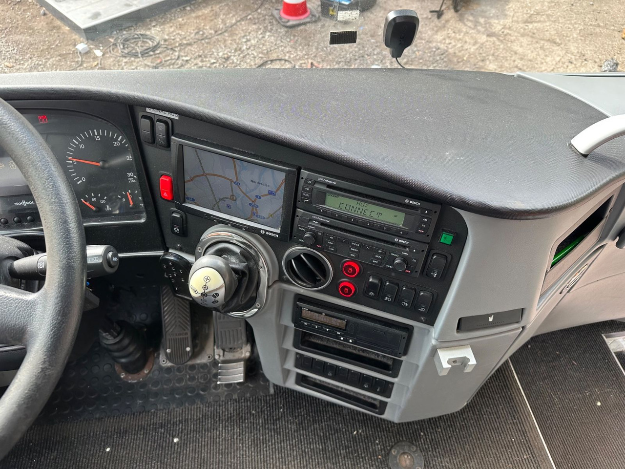 Vanhool TX17 Astron (TOP*57 Sitze) 417 HDH/ 517 HDH lízing Vanhool TX17 Astron (TOP*57 Sitze) 417 HDH/ 517 HDH: 17 kép. Vanhool TX17 Astron (TOP*57 Sitze) 417 HDH/ 517 HDH lízing Vanhool TX17 Astron (TOP*57 Sitze) 417 HDH/ 517 HDH: 17 kép.