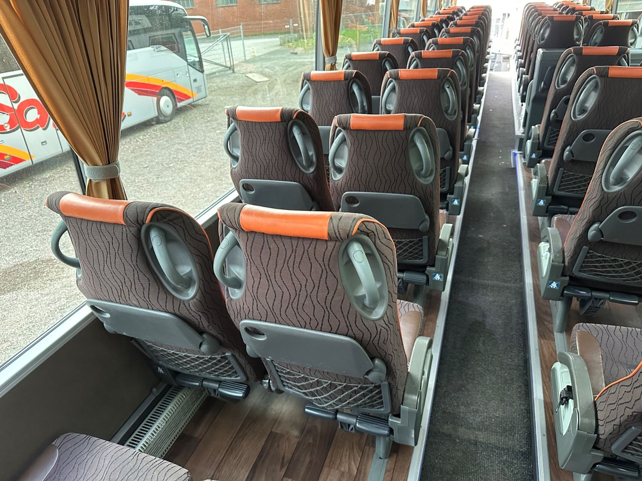 Vanhool TX17 Astron (TOP*57 Sitze) 417 HDH/ 517 HDH lízing Vanhool TX17 Astron (TOP*57 Sitze) 417 HDH/ 517 HDH: 24 kép. Vanhool TX17 Astron (TOP*57 Sitze) 417 HDH/ 517 HDH lízing Vanhool TX17 Astron (TOP*57 Sitze) 417 HDH/ 517 HDH: 24 kép.