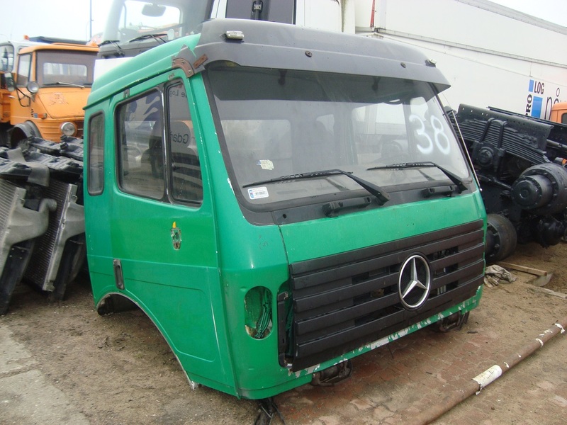 MERCEDES BENZ SK 1722 1824 1827 1831 1850 - Fülke: 4 kép. MERCEDES BENZ SK 1722 1824 1827 1831 1850 - Fülke: 4 kép.