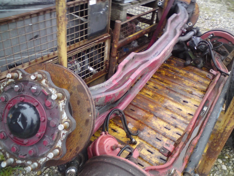 MERCEDES BENZ VL4/51DC-7,5 - Első tengely: 1 kép. MERCEDES BENZ VL4/51DC-7,5 - Első tengely: 1 kép.