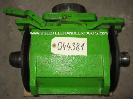 MERLO DIFFERENTIAL GEAR REAR AXLE FOR MULTIFARMER === DIFFERENTIAL HINT. ACHSE FUR MULTIFARMER Nr. 044381 /065359/ - Differenciálmű - Teleszkópos rakodó: 1 kép. MERLO DIFFERENTIAL GEAR REAR AXLE FOR MULTIFARMER === DIFFERENTIAL HINT. ACHSE FUR MULTIFARMER Nr. 044381 /065359/ - Differenciálmű - Teleszkópos rakodó: 1 kép.